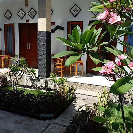 Dwiki Putra Home Stay Nusa Lembongan Exterior foto